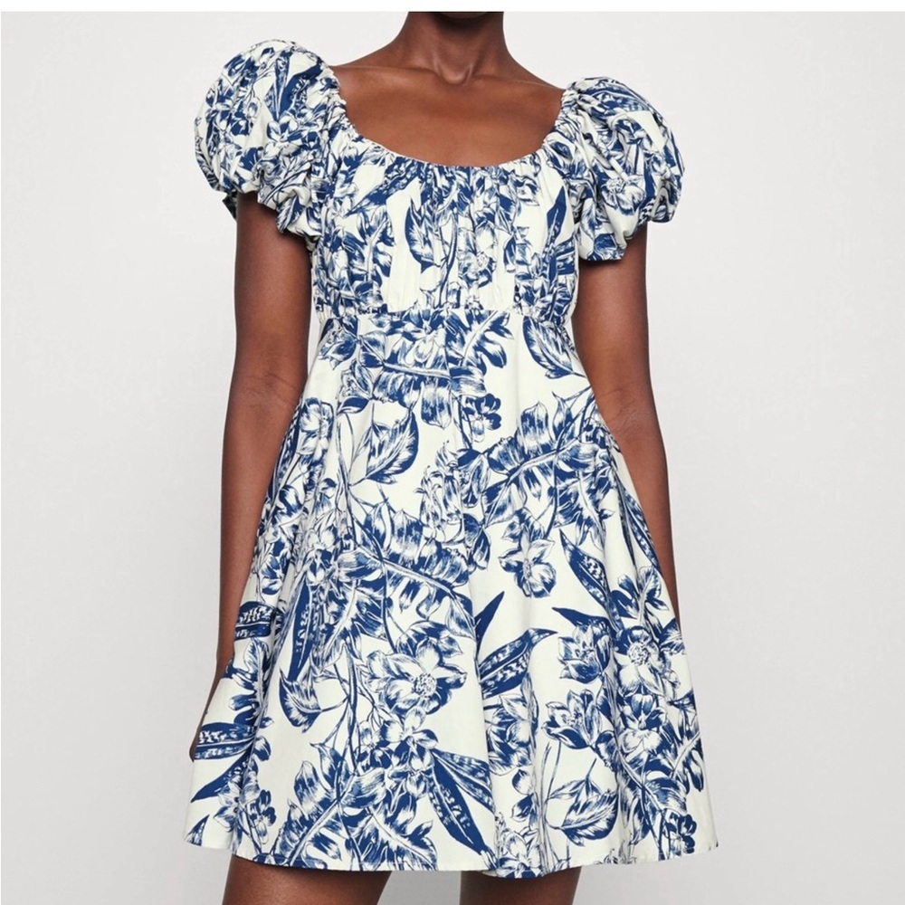 Abercrombie Ruched Puff Sleeve Blue Floral Print Mini Dress Size Medium NWT - Picture 15 of 16